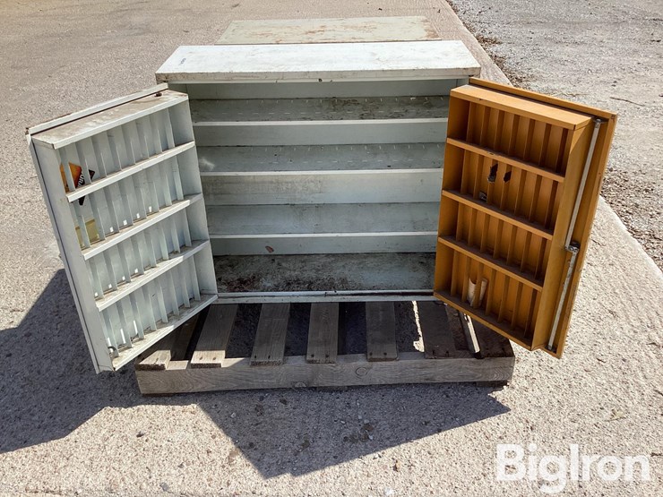 parts-cabinet-&-2-drawer-filing-cabinet-image-11