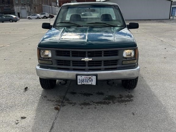 chevrolet-2500-image-3