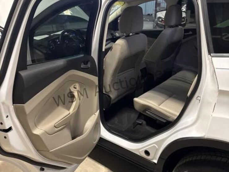 ford-escape-se-image-26