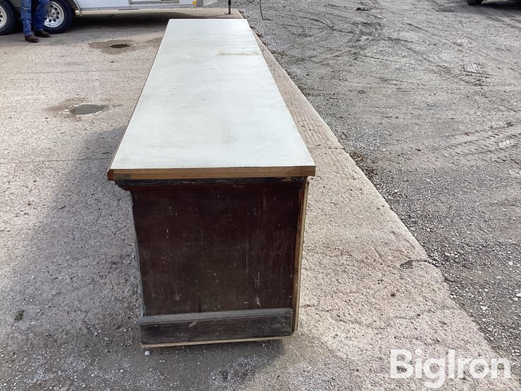 work-bench-w/-drawers-image-8