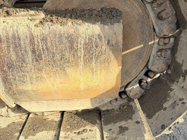 2015-caterpillar-335fl-image-12