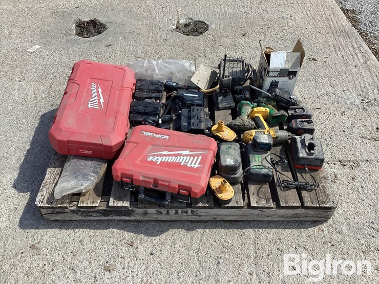 private-band-radios,-jd-impact-wrench,-dewalt-impact-wrench-image-2