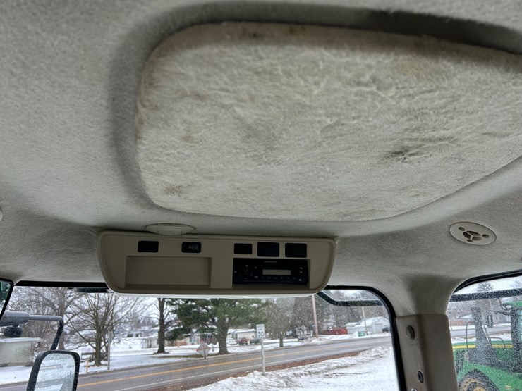 john-deere-9560-image-22