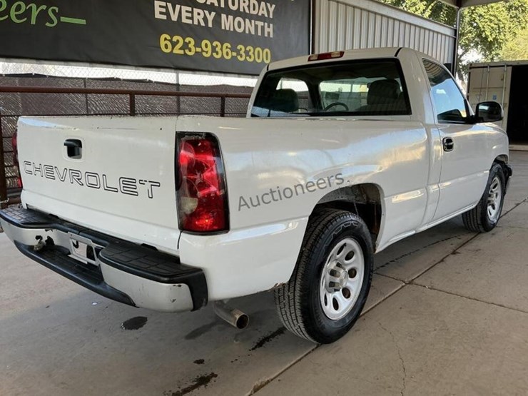 2006-chevrolet-silverado-1500-image-7