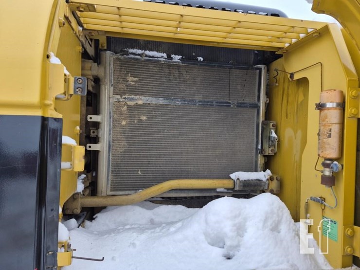 caterpillar-322c-image-11