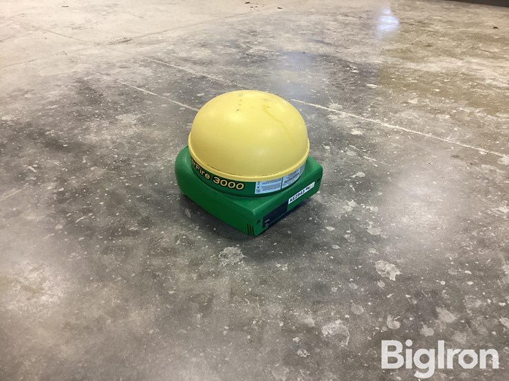 2015-john-deere-3000-image-8