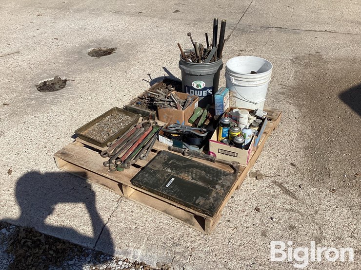 wrenches,-washers,-hardware-&-springs-image-3