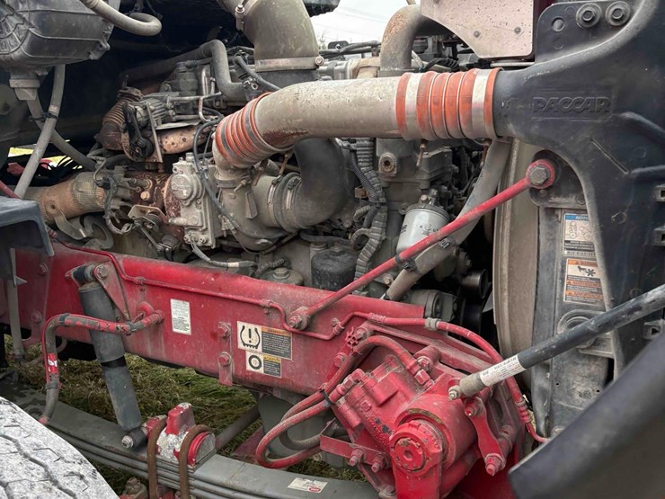 peterbilt-567-image-13