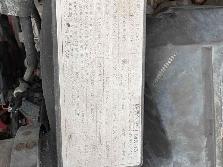 peterbilt-567-image-12