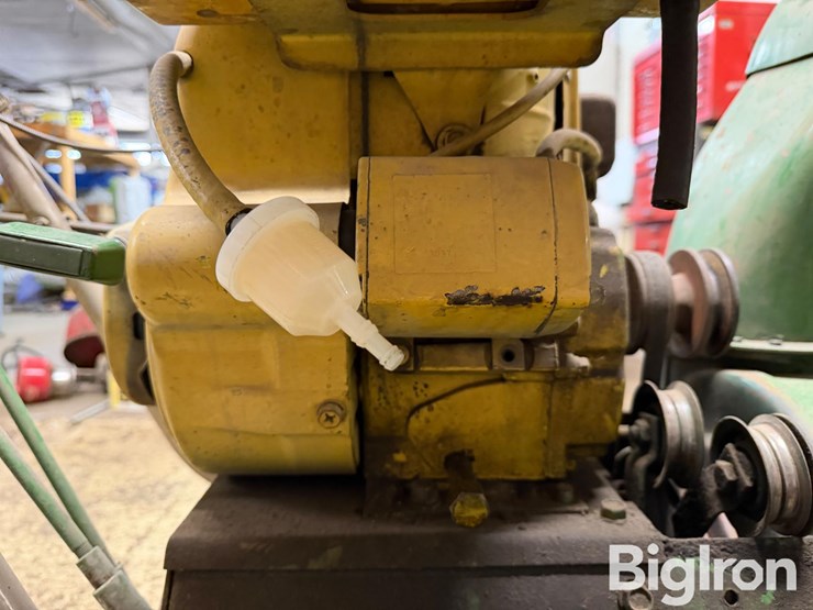 john-deere-726-image-14