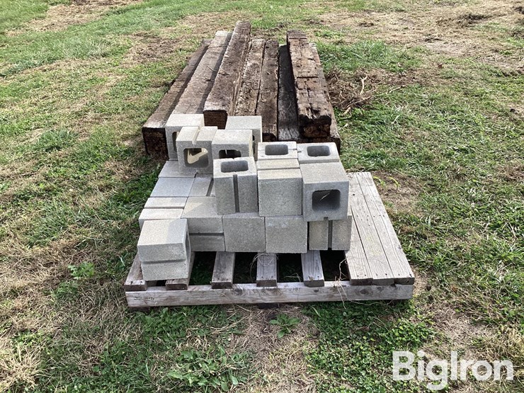10'-railroad-ties-&-half-concrete-blocks-image-2