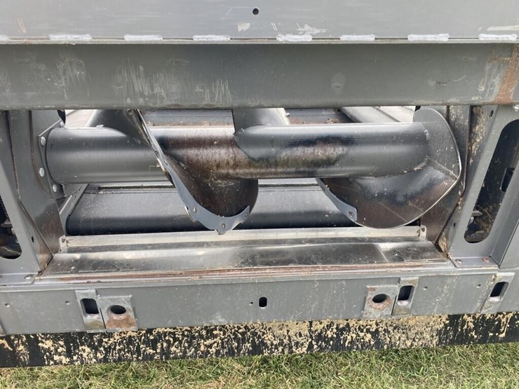 gleaner-30’-draper-head-image-5
