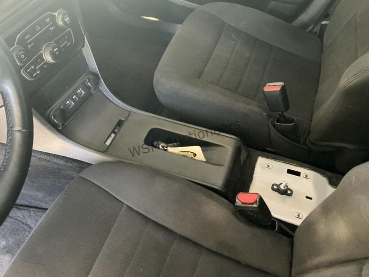 2018-dodge-charger-sdn-image-19