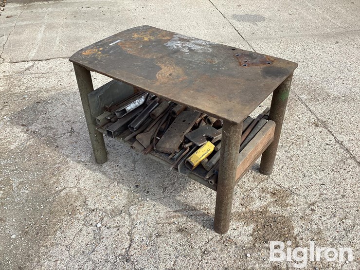 welding-bench-w/-extra-scrap-iron-image-5