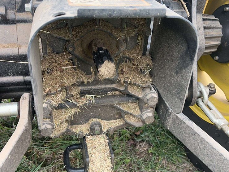 john-deere-3032e-image-18