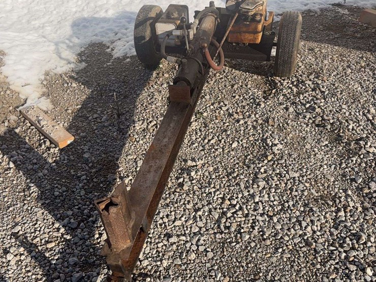 gas-powered-log-splitter-image-2