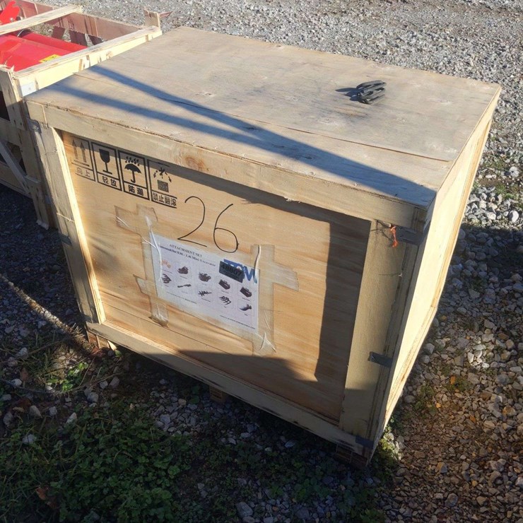 UNUSED TPM MINI EXCAVATOR ATTACHMENT SET