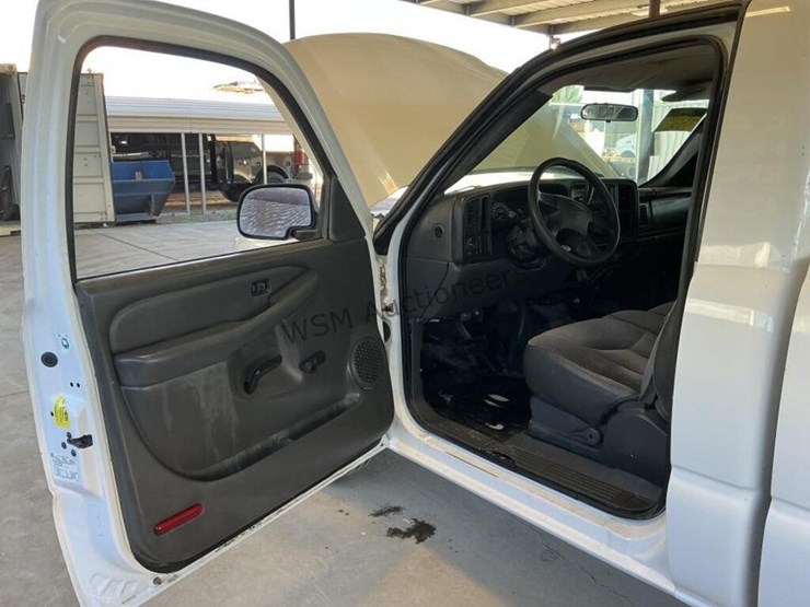 2006-chevrolet-silverado-1500-image-22