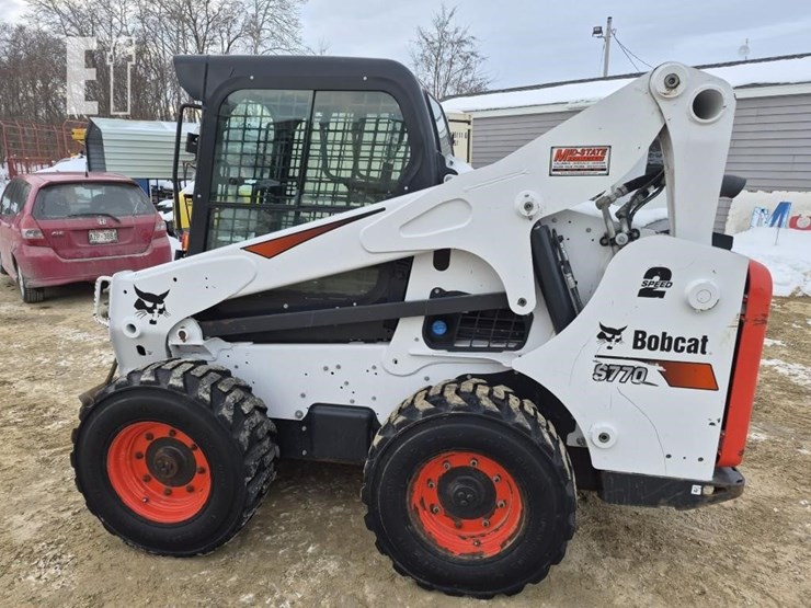 2022-bobcat-s770-image-13