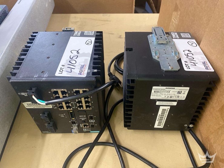 siemans-ruggedcom-rsg920p-compact-high-density-gigabit-switches-image-1