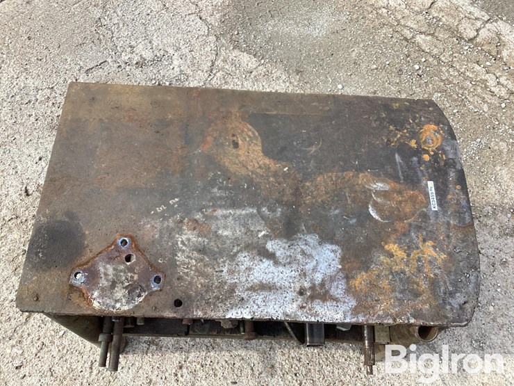 welding-bench-w/-extra-scrap-iron-image-13