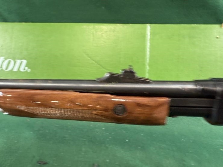 remington-fieldmaster-572-22-s,-l-or-lr-rifle-image-16