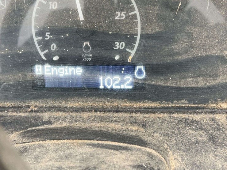 john-deere-3032e-image-23