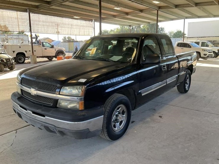 2004-chevrolet-silverado-1500-image-4
