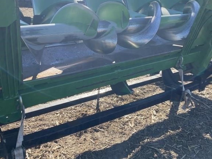 john-deere-708c-image-3