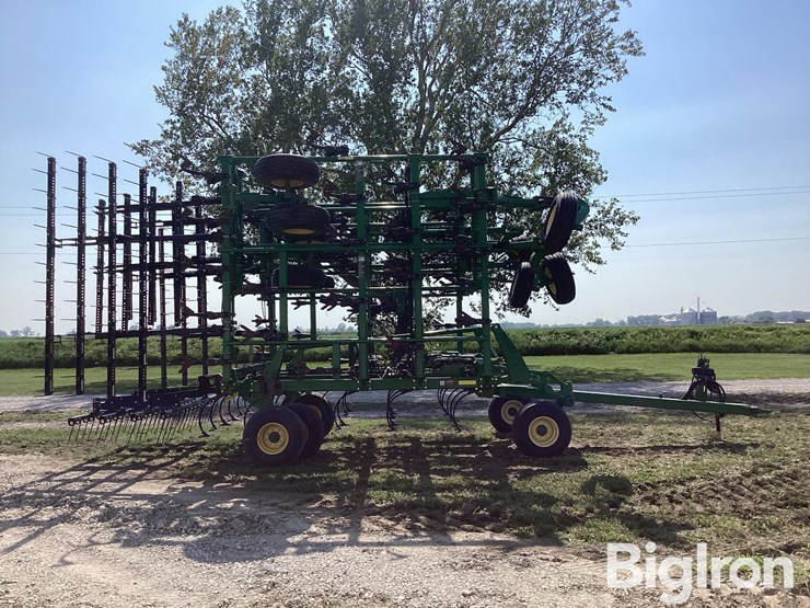 2014-john-deere-2210-image-4