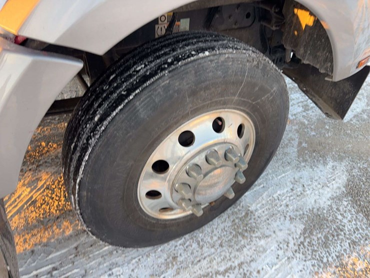 2018-kw-880-semi-image-10