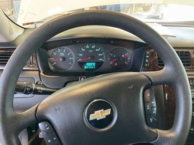 2016-chevrolet-impala-sdn-image-14