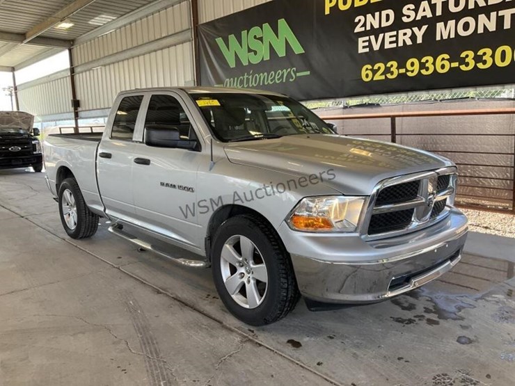 2011-dodge-1500-image-2