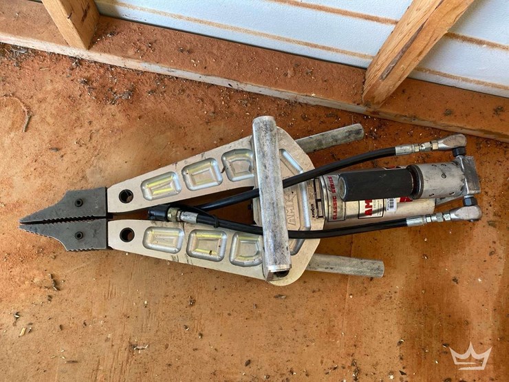 amkus-gh2s-xla-simo-hydraulic-power-unit-with-amk-30cx-spreader-image-5