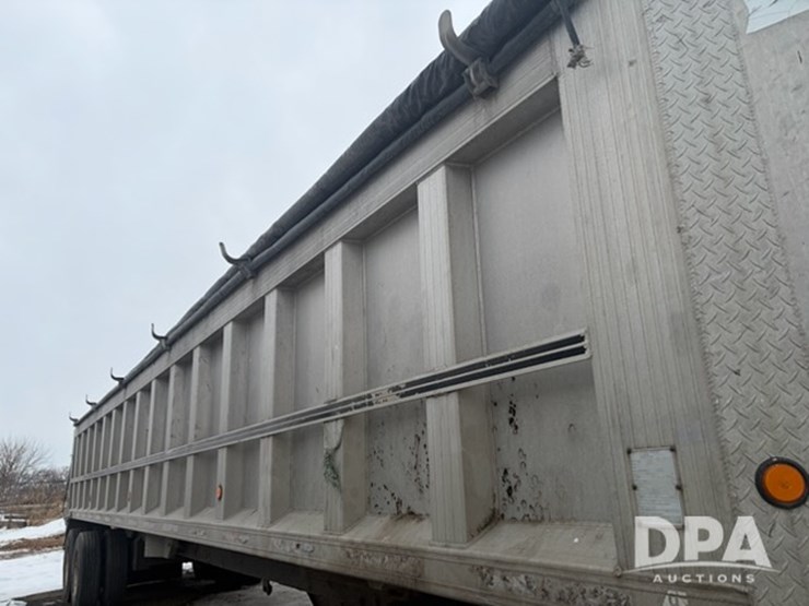 1996-travis-end-dump-image-4