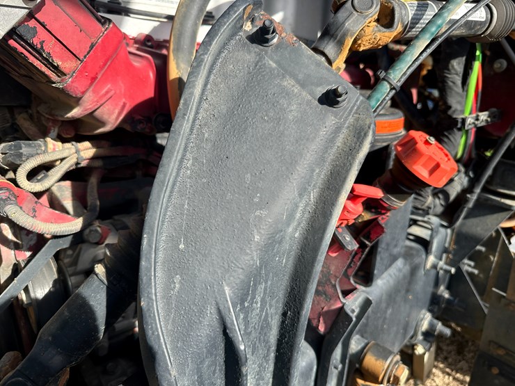 #35229-•-2013-mack-chu-t/a-daycab-truck-tractor-image-41