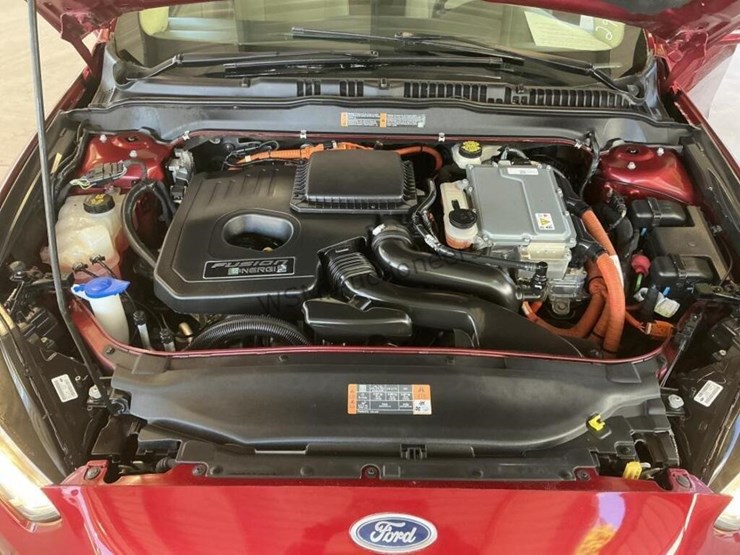 2015-ford-fusion-hybrid-sdn-image-11