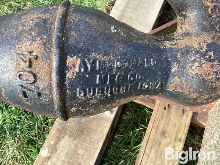 3-pt-ripper-&-antique-water-hydrant-image-13