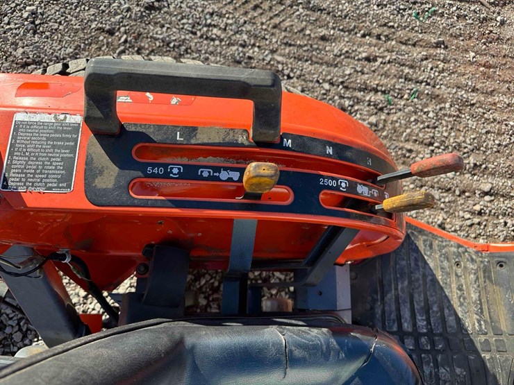 kubota-b7800-image-16