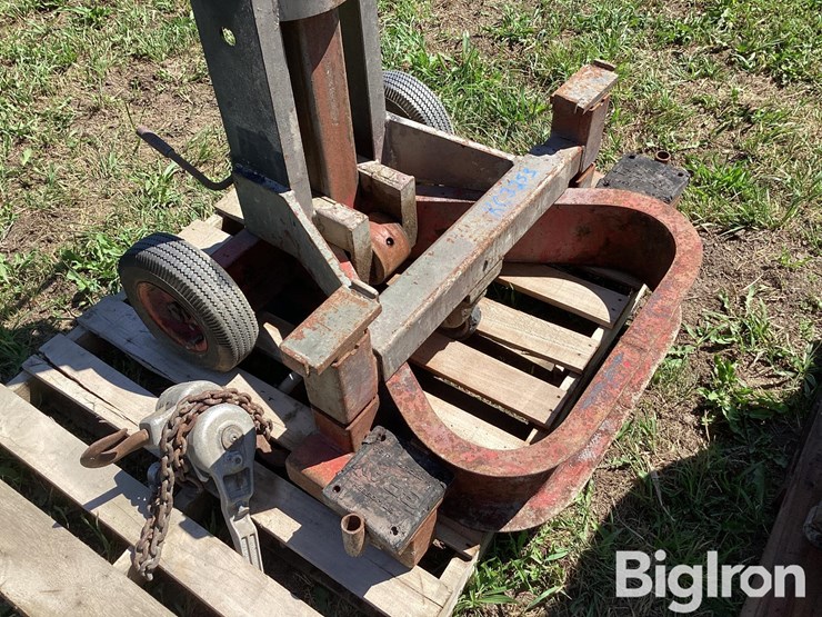 gray-air-lift-jack-&-welder-image-18