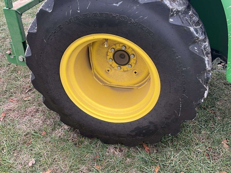 john-deere-3032e-image-16