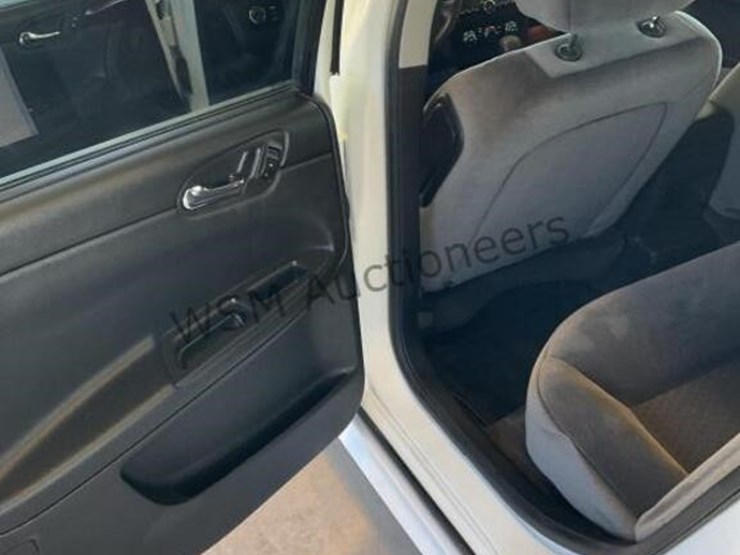 2016-chevrolet-impala-sdn-image-23