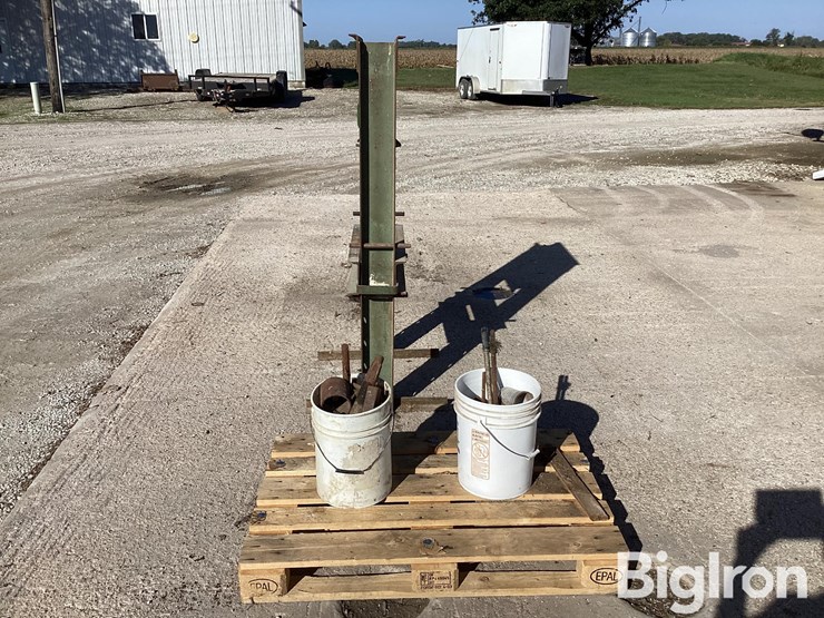 h-frame-floor-shop-press-image-8