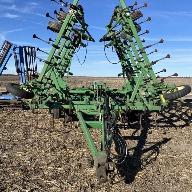 30’ John Deere Cultivator Danish Tine