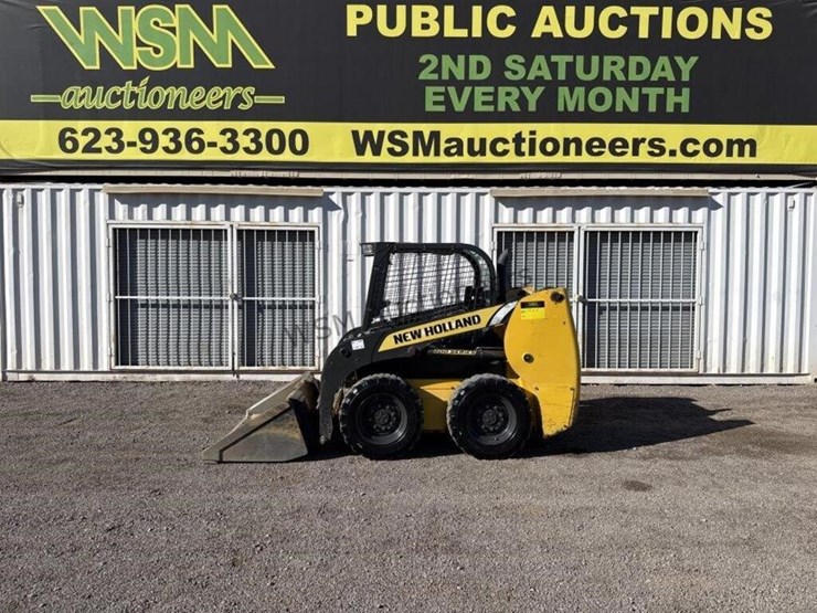 new-holland-l216-image-1