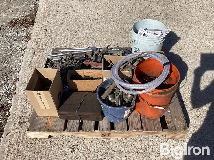 wrenches,-sockets,-miscellaneous-tools-&-hardware-image-6