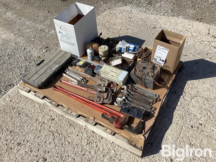 crescent-wrenches,-pipe-wrenches,-brass-bushings,-etc-image-1