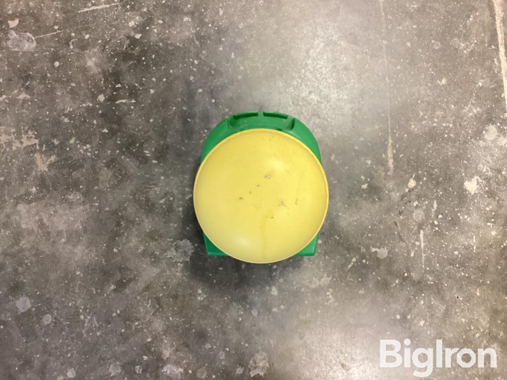 2015-john-deere-3000-image-9