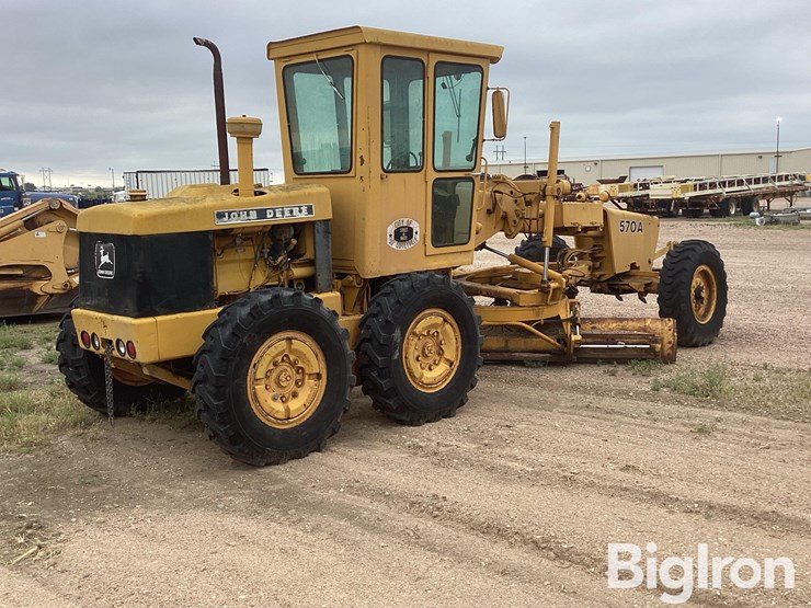 john-deere-570-image-5