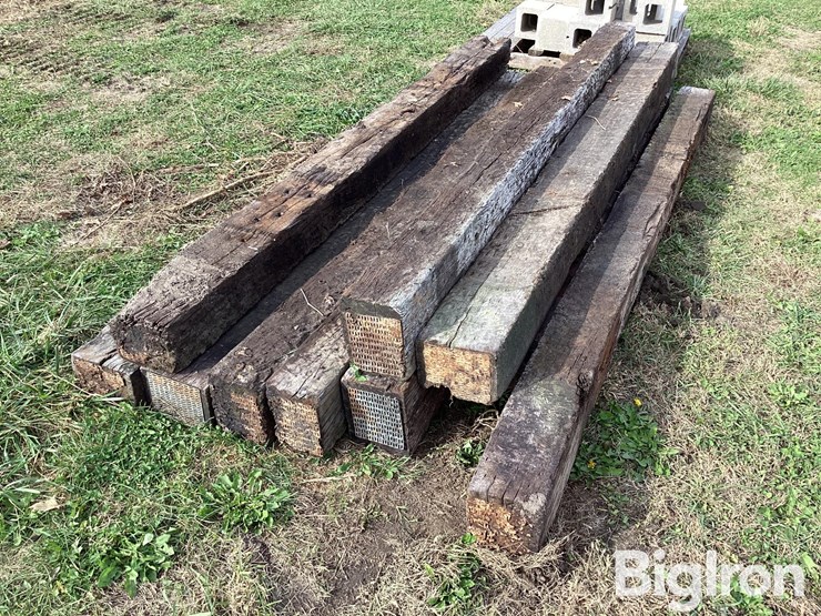 10'-railroad-ties-&-half-concrete-blocks-image-9